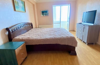 Alquiler de un amplio apartamento de 2 habitaciones, 72 m², Telecentru, Chisináu, Moldavia